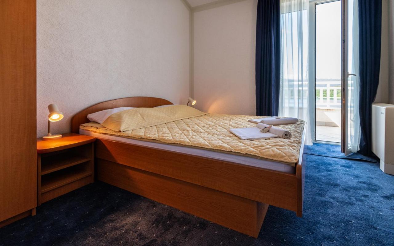 Villa Millenium 네움 외부 사진